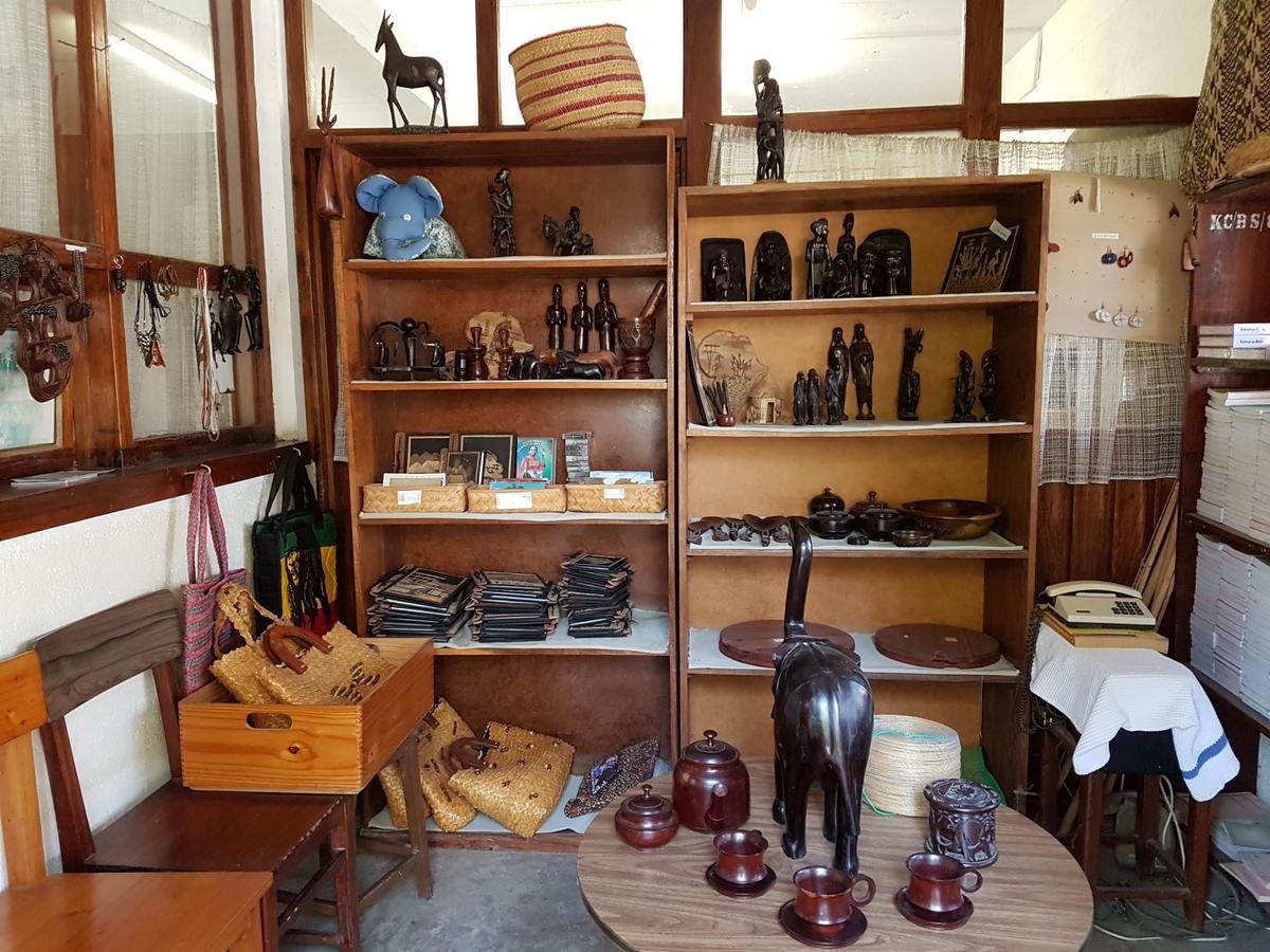 Karibuni Center 호텔 음베야 외부 사진